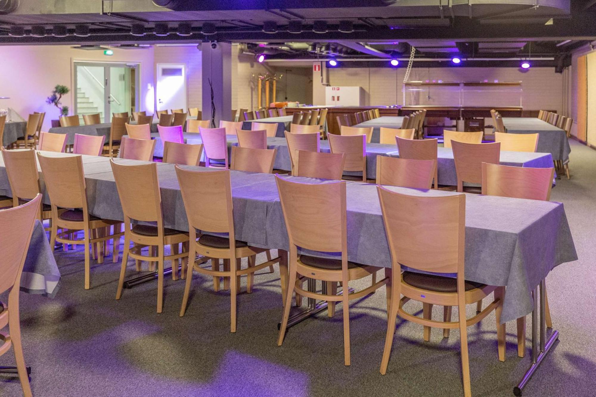 Hotel Scandic Helsinki Aviacongress 4*