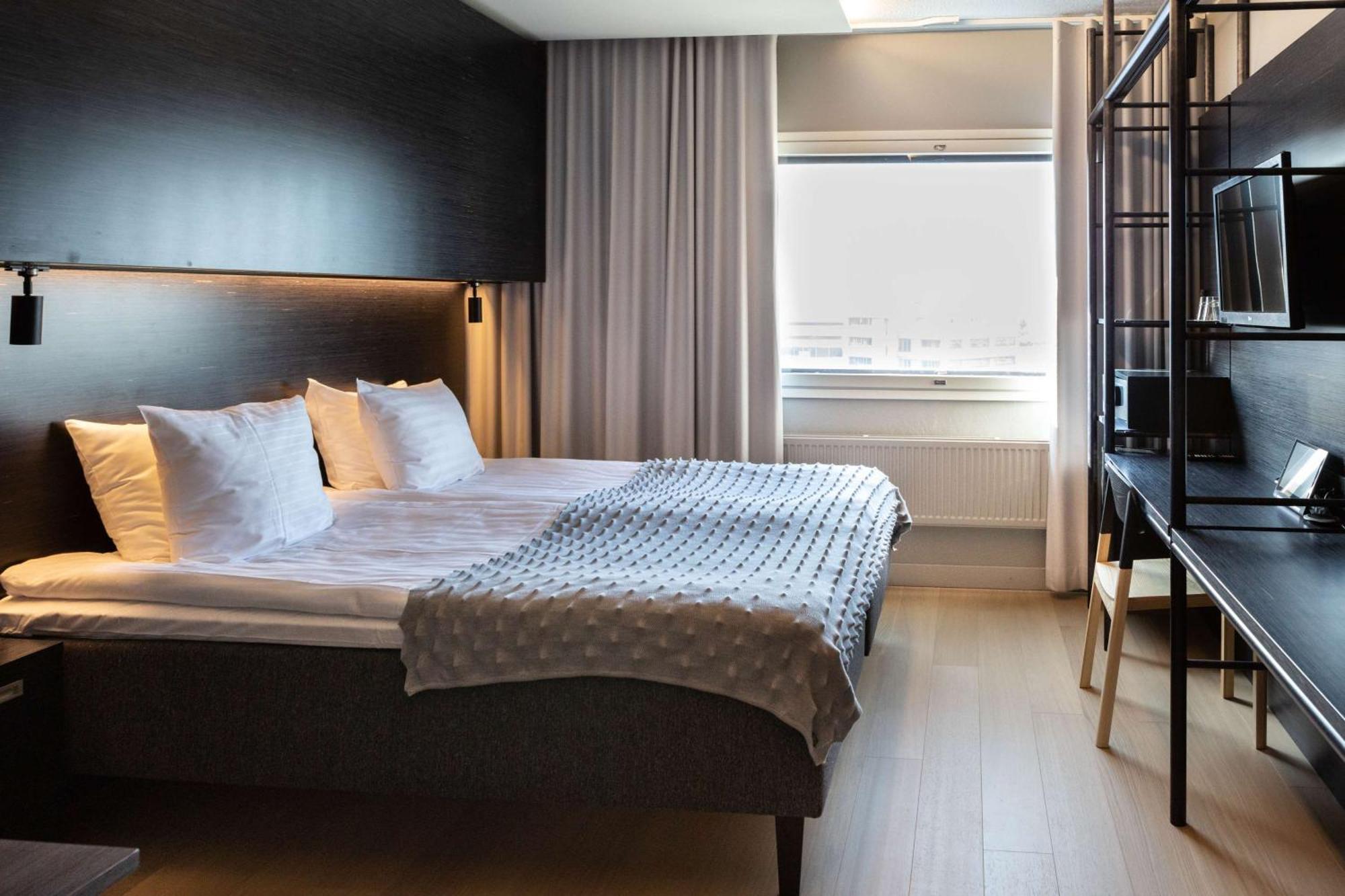 Hotel Scandic Helsinki Aviacongress 4*