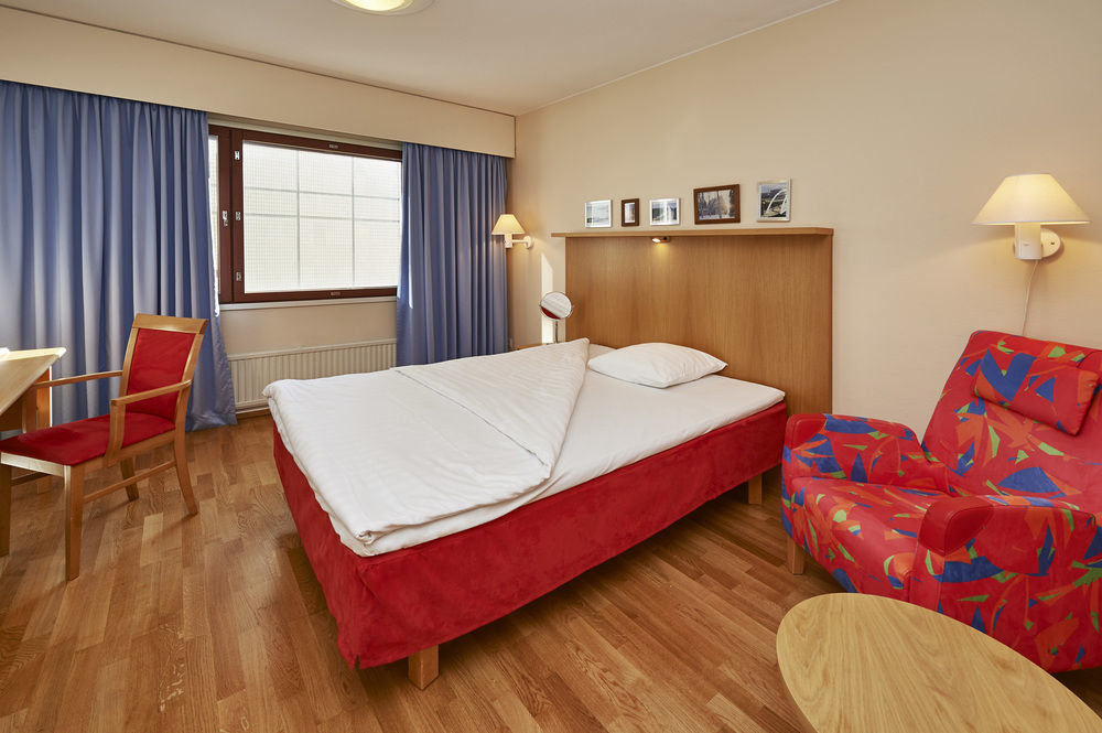Hotel Scandic Helsinki Aviacongress 4*